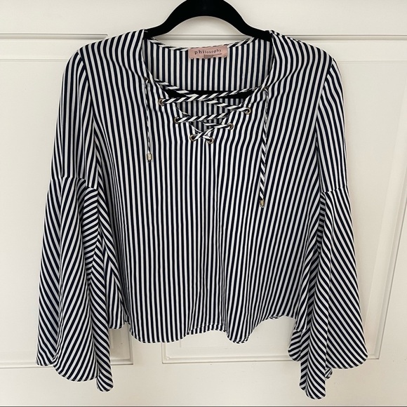 Philosophy Top with Flare / Bell Sleeves Criss Cross Detail on Top Size XS - Picture 1 of 8